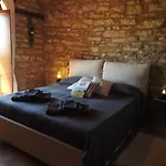 Casale Le Fontanelle 3*