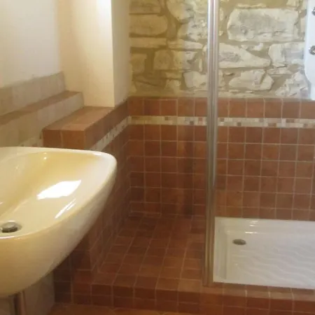 Casale Le Fontanelle Couette-café 3*