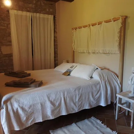 Casale Le Fontanelle 3*